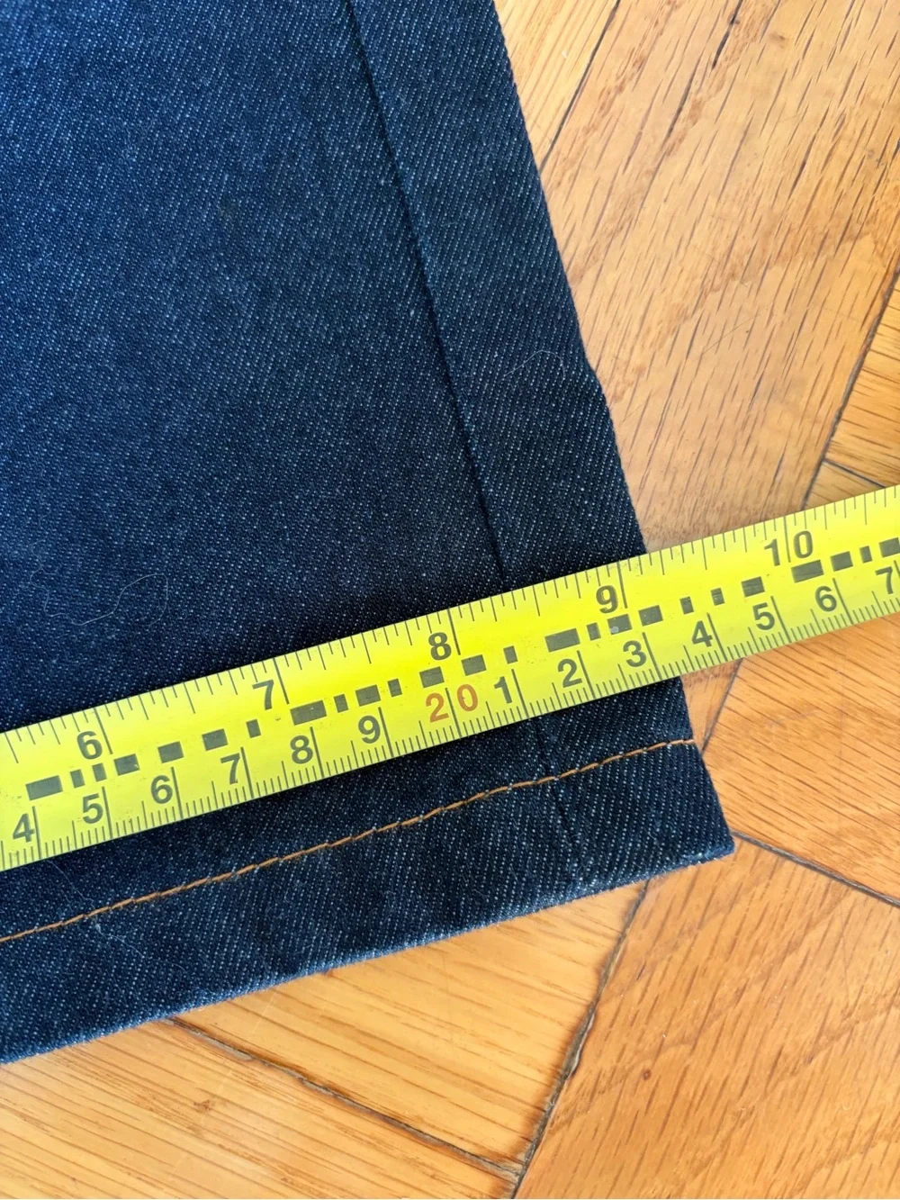 True Religion Men's Indigo Straight Jeans. Sz 32W. 100% Cotton. Straight w. flap